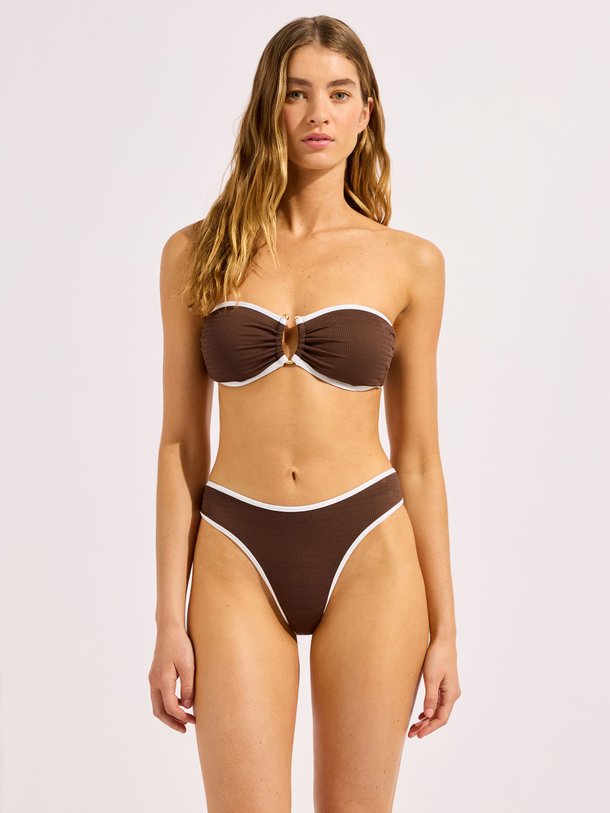 Ontdek de Beach Bound Ring Front Bandeau van Seafolly in de kleur bruin bij Orangebag. Op werkdagen voor 21:45 besteld, morgen in huis.