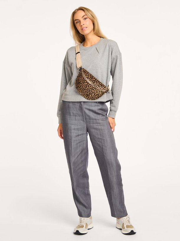 Ontdek de Lyocell broek van Yaya in de kleur grijs bij Orangebag. Op werkdagen voor 21:45 besteld, morgen in huis.