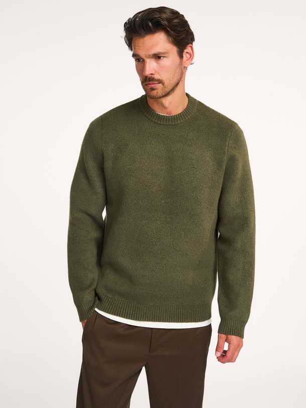 Ontdek de Syrinx katoenmix trui van Law of the Sea in de kleur donkergroen bij Orangebag. Op werkdagen voor 21:45 besteld, morgen in huis.