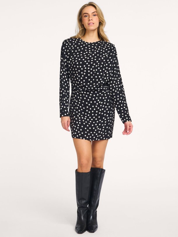 Ontdek de Haven viscose gestipte jurk van Anine Bing in de kleur zwart bij Orangebag. Op werkdagen voor 21:45 besteld, morgen in huis.