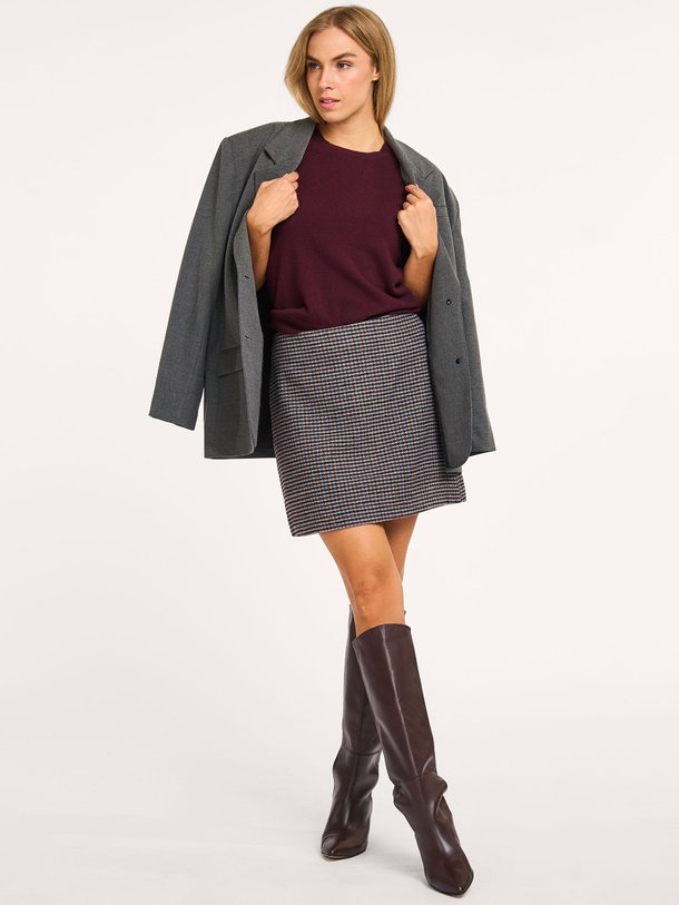 Ontdek de Pektin wolmix geruite rok van Modstrom in de kleur donkergrijs bij Orangebag. Op werkdagen voor 21:45 besteld, morgen in huis.