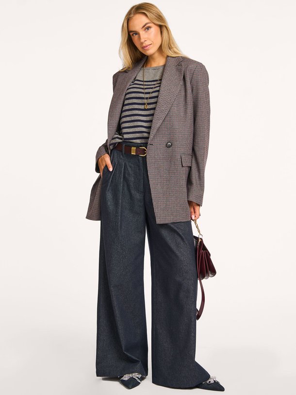 Ontdek de Wolmix geruite blazer van Zenggi in de kleur grijs bij Orangebag. Op werkdagen voor 21:45 besteld, morgen in huis.