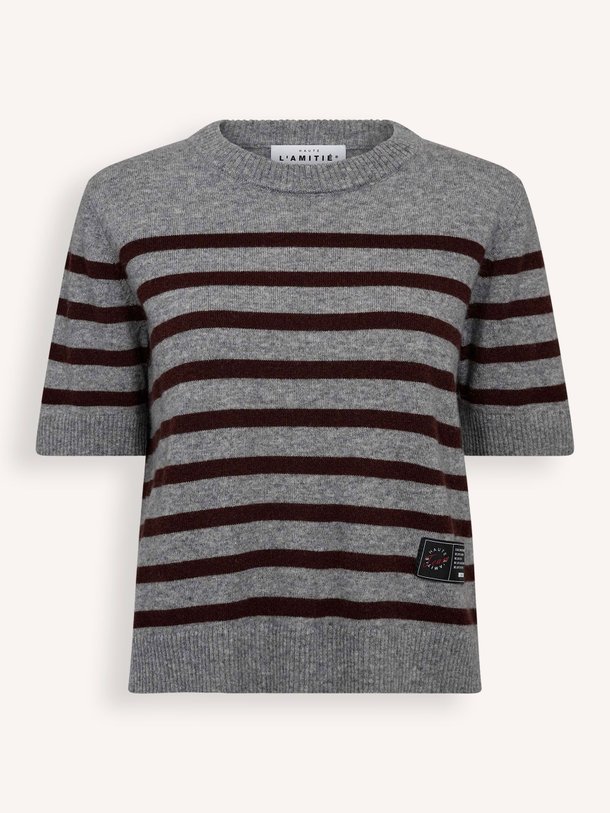 Ontdek de Cash cashmere/wolmix gestreepte trui van Haute L'Amitié in de kleur grijs bij Orangebag. Op werkdagen voor 21:45 besteld, morgen in huis.