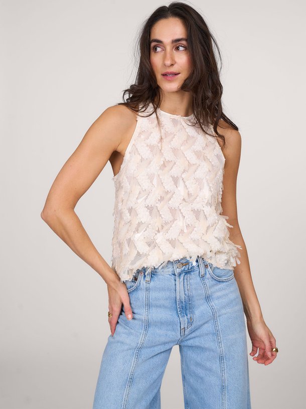 Ontdek de Corin geweven haltertop met pailletten van Dante 6 in de kleur crème bij Orangebag. Op werkdagen voor 21:45 besteld, morgen in huis.