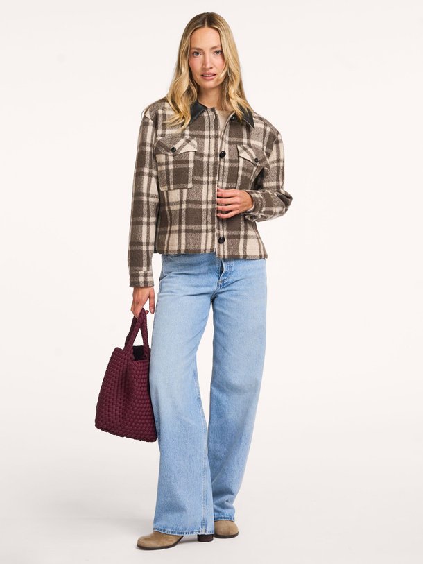 Ontdek de Jiura wollen geruite jack van Iro in de kleur bruin bij Orangebag. Op werkdagen voor 21:45 besteld, morgen in huis.