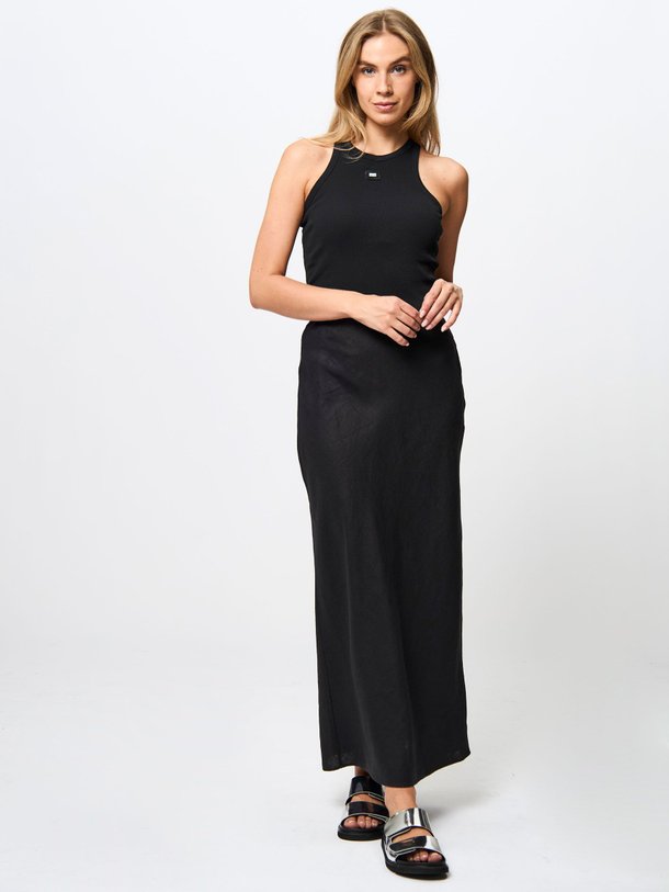 Ontdek de Saagneta linnen maxi rok van Samsoe Samsoe in de kleur zwart bij Orangebag. Op werkdagen voor 21:45 besteld, morgen in huis.
