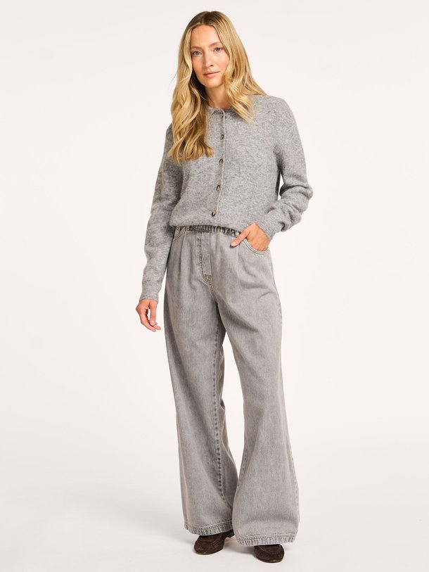 Ontdek de Lou high waist wide leg jeans van Knit-ted in de kleur grijs bij Orangebag. Op werkdagen voor 21:45 besteld, morgen in huis.