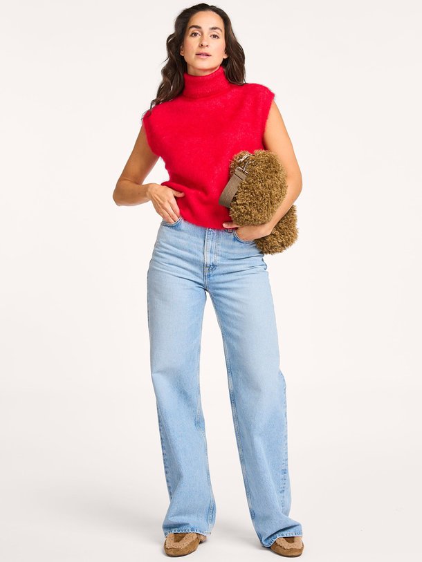 Ontdek de Anneleen mohairmix trui van Second Female in de kleur rood bij Orangebag. Op werkdagen voor 21:45 besteld, morgen in huis.