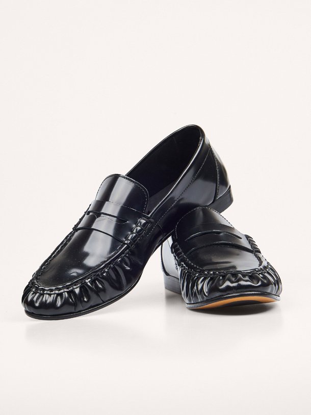 Ontdek de Penny lederen loafers van Posa in de kleur zwart bij Orangebag. Op werkdagen voor 21:45 besteld, morgen in huis.