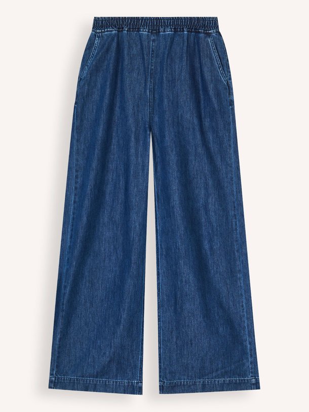 Ontdek de Azmina mid waist loose fit jeans van Co'Couture in de kleur donkerblauw bij Orangebag. Op werkdagen voor 21:45 besteld, morgen in huis.