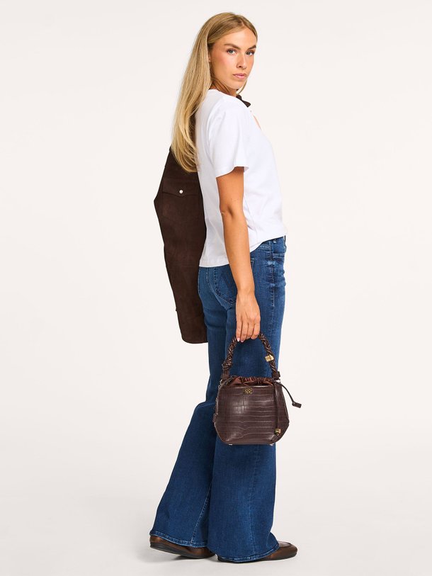Ontdek de The Hustler high waist loose fit jeans van Mother in de kleur donkerblauw bij Orangebag. Op werkdagen voor 21:45 besteld, morgen in huis.