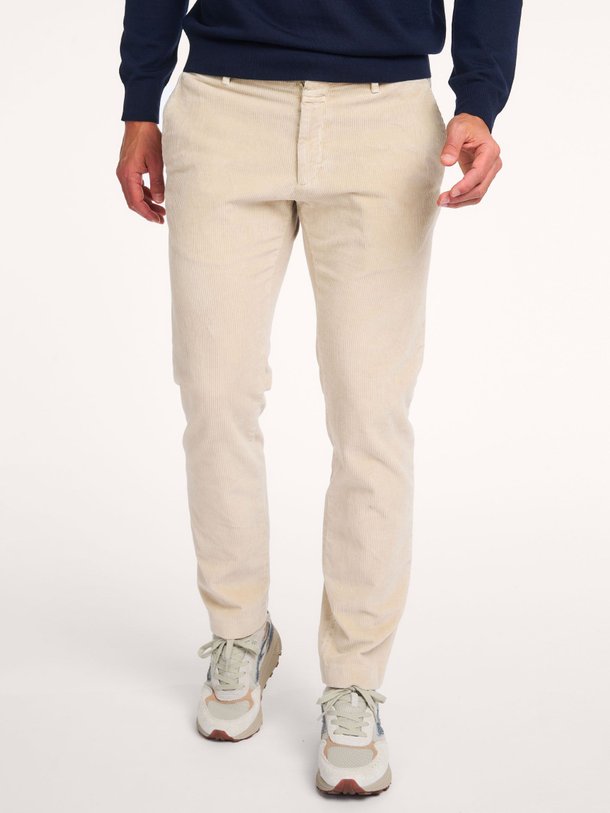 Ontdek de Katoenmix ribcord broek van Closed in de kleur beige bij Orangebag. Op werkdagen voor 21:45 besteld, morgen in huis.