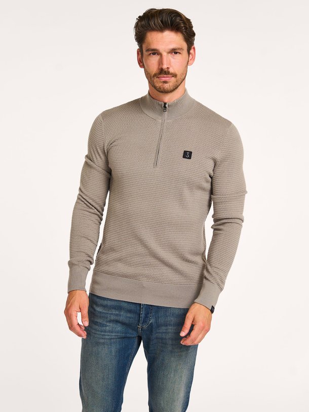 Ontdek de Wolmix trui van Butcher of Blue in de kleur zand bij Orangebag. Op werkdagen voor 21:45 besteld, morgen in huis.