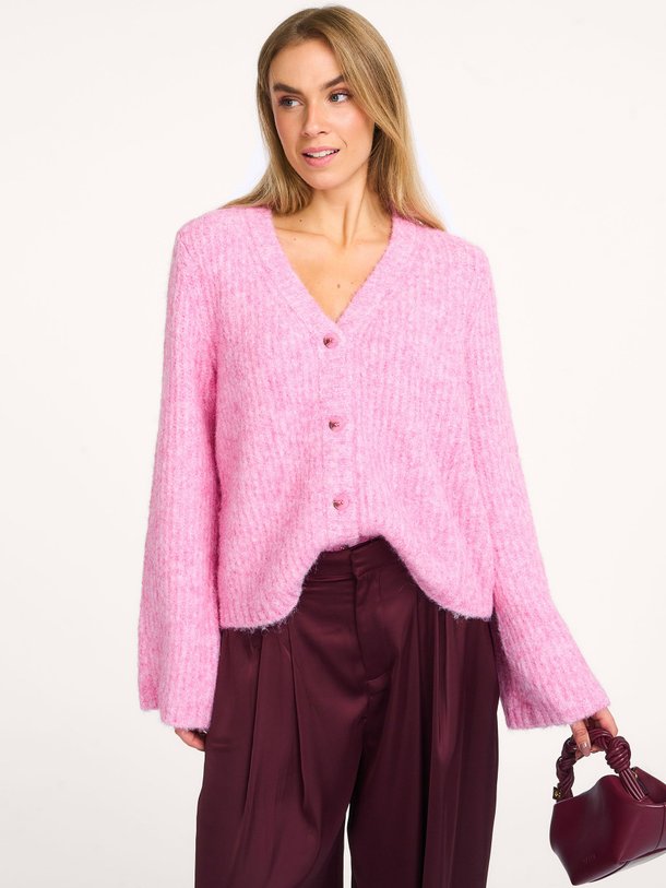 Ontdek de Charlie wolmix vest van Co'Couture in de kleur roze bij Orangebag. Op werkdagen voor 21:45 besteld, morgen in huis.