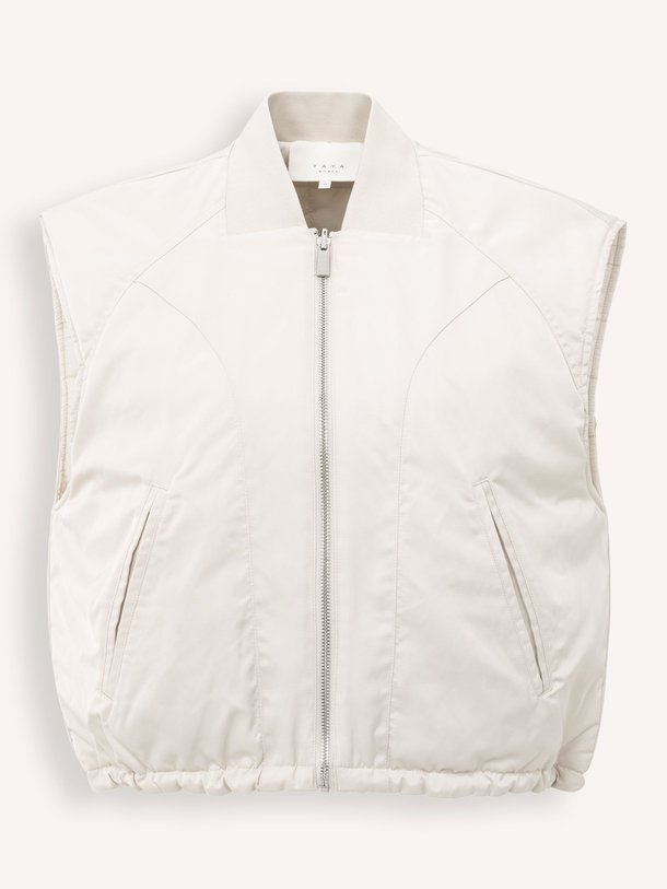 Ontdek de Geweven bodywarmer van Yaya in de kleur beige bij Orangebag. Op werkdagen voor 21:45 besteld, morgen in huis.