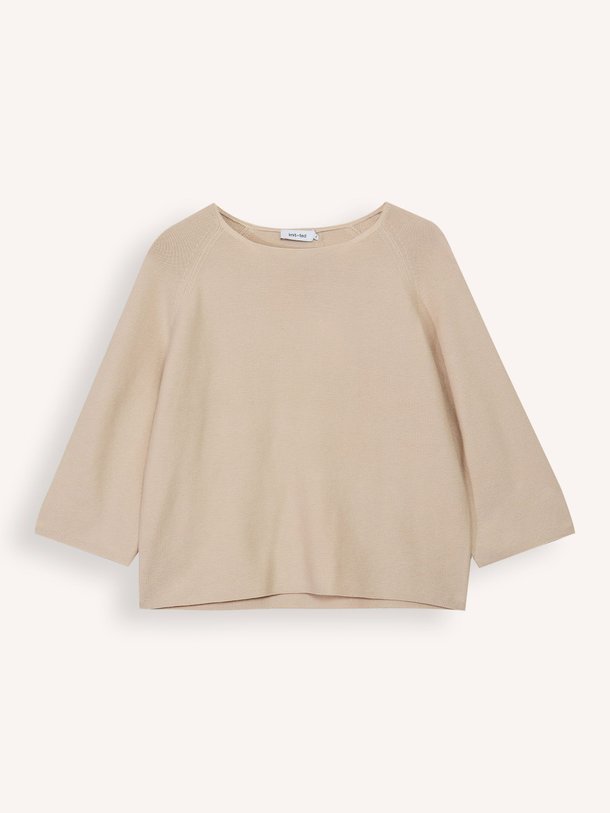 Ontdek de Sarah katoenenmix trui van Knit-ted in de kleur crème bij Orangebag. Op werkdagen voor 21:45 besteld, morgen in huis.