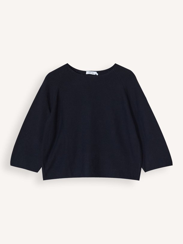 Ontdek de Sarah katoenenmix trui van Knit-ted in de kleur donkerblauw bij Orangebag. Op werkdagen voor 21:45 besteld, morgen in huis.