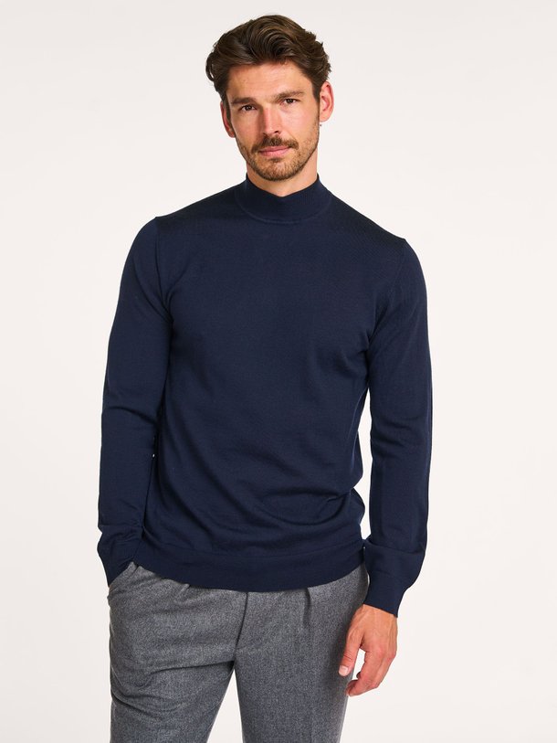 Ontdek de Wollen trui van Profuomo in de kleur donkerblauw bij Orangebag. Op werkdagen voor 21:45 besteld, morgen in huis.