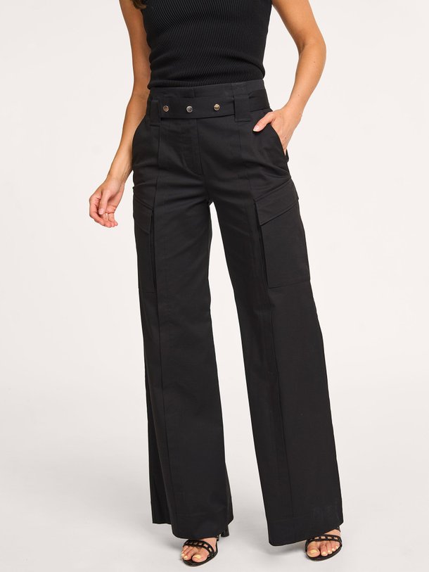 Ontdek de Melania katoenen broek van Iro in de kleur zwart bij Orangebag. Op werkdagen voor 21:45 besteld, morgen in huis.