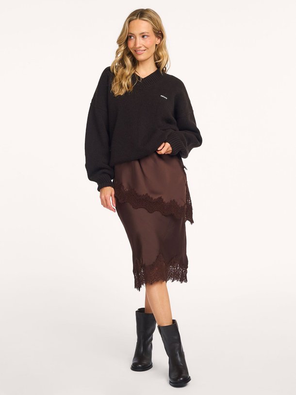 Ontdek de Naomi geweven rok met kant van Haute L'Amitié in de kleur donkerbruin bij Orangebag. Op werkdagen voor 21:45 besteld, morgen in huis.