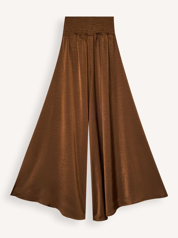 Ontdek de Cariño geweven wide leg satin-look broek van Bolina Island in de kleur donkerbruin bij Orangebag. Op werkdagen voor 21:45 besteld, morgen in huis.