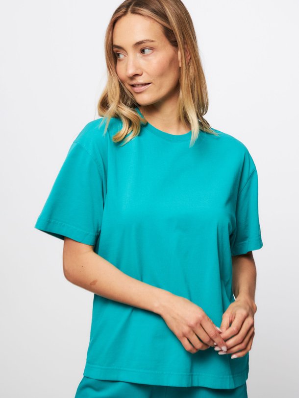 Ontdek de Unisex organic cotton oversized T-shirt van Colorful Standard in de kleur turquoise bij Orangebag. Op werkdagen voor 21:45 besteld, morgen in huis.