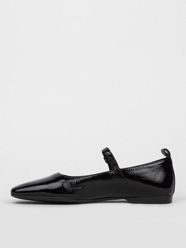 Ontdek de Delia laklederen ballerina's van Vagabond Shoemakers in de kleur zwart bij Orangebag. Op werkdagen voor 21:45 besteld, morgen in huis.
