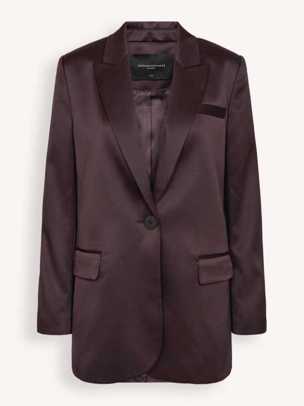Ontdek de Shine geweven blazer van Copenhagen Muse in de kleur donkerbruin bij Orangebag. Op werkdagen voor 21:45 besteld, morgen in huis.