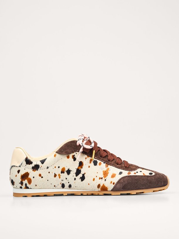 Ontdek de Billy Lou suède sneakers van Nubikk in de kleur donkerbruin bij Orangebag. Op werkdagen voor 21:45 besteld, morgen in huis.