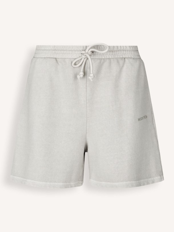 Ontdek de Niarn organic cotton sweatshort van Modstrom in de kleur bruingrijs bij Orangebag. Op werkdagen voor 21:45 besteld, morgen in huis.