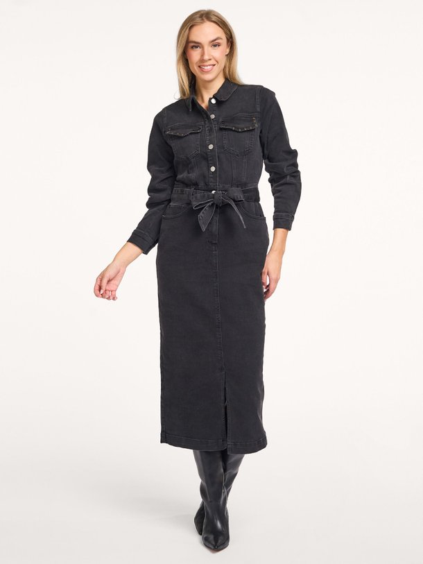 Ontdek de Danya denim jurk van Freebird in de kleur zwart bij Orangebag. Op werkdagen voor 21:45 besteld, morgen in huis.