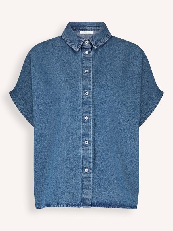 Ontdek de Karly denim blouse van By-Bar in de kleur blauw bij Orangebag. Op werkdagen voor 21:45 besteld, morgen in huis.
