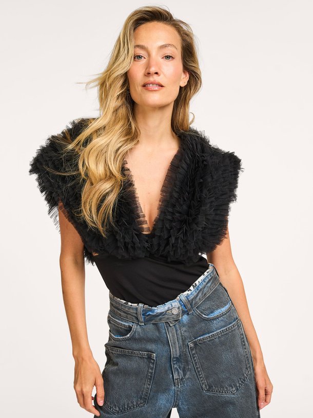 Haute L'Amitié Viscosemix Body Met Ruches - Zwart Ontdek de Viscosemix body met ruches van Haute L'Amitié in de kleur zwart bij Orangebag. Op werkdagen voor 21:45 besteld, morgen in huis.