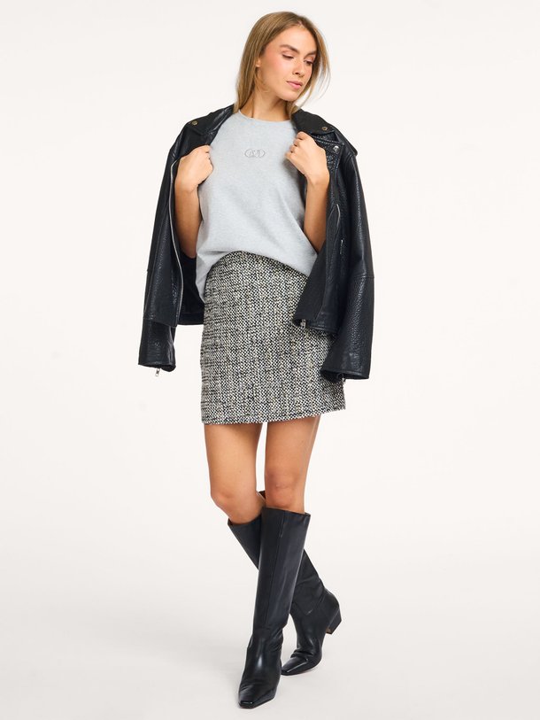 Ontdek de Rubi wolmix rok van Copenhagen Muse in de kleur zwart bij Orangebag. Op werkdagen voor 21:45 besteld, morgen in huis.