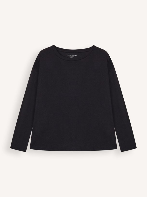 Ontdek de M005 katoen/cashmeremix longsleeve van Majestic Filatures in de kleur donkerblauw bij Orangebag. Op werkdagen voor 21:45 besteld, morgen in huis.