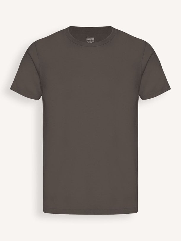 Colorful Standard Organic Cotton T-Shirt - Donkerbruin Ontdek de Organic cotton T-shirt van Colorful Standard in de kleur donkerbruin bij Orangebag. Op werkdagen voor 21:45 besteld, morgen in huis.