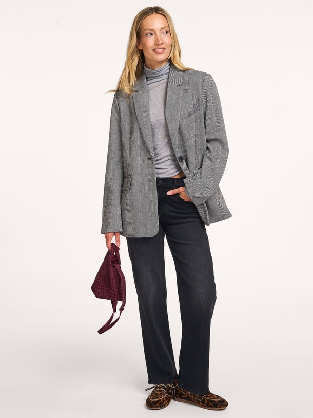 Ontdek de Fay wolmix blazer met dessin van Lollys Laundry in de kleur zwart bij Orangebag. Op werkdagen voor 21:45 besteld, morgen in huis.