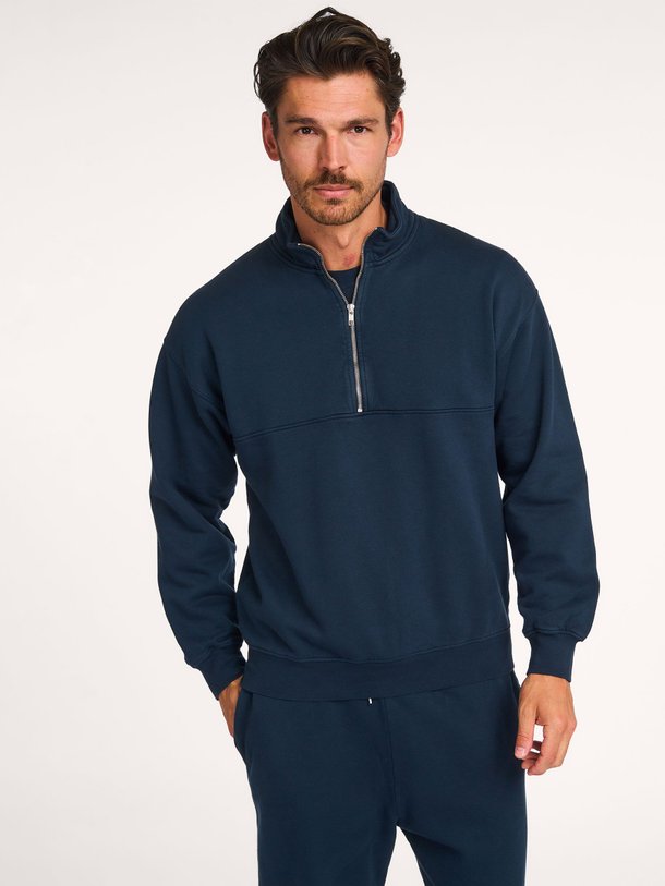 Ontdek de Organic cotton sweater van Colorful Standard in de kleur donkerblauw bij Orangebag. Op werkdagen voor 21:45 besteld, morgen in huis.