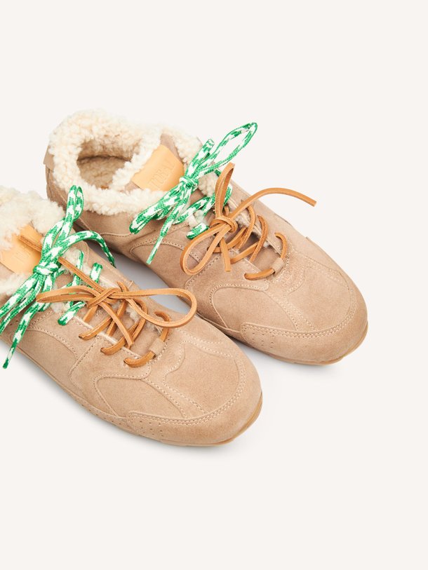 Ontdek de Bosco suède sneakers van Toral in de kleur lichtbruin bij Orangebag. Op werkdagen voor 21:45 besteld, morgen in huis.