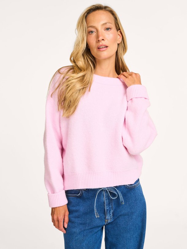 Ontdek de Vitow alpacamix trui van American Vintage in de kleur lichtroze bij Orangebag. Op werkdagen voor 21:45 besteld, morgen in huis.