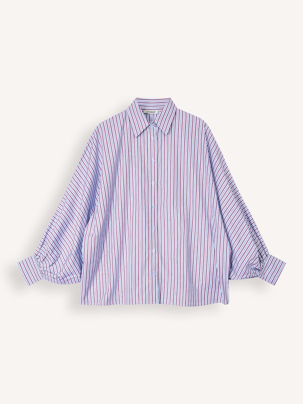 So Sue Antonia - Katoenen Gestreepte Blouse - Bordeauxrood Ontdek de Antonia katoenen gestreepte blouse van So Sue in de kleur bordeauxrood bij Orangebag. Op werkdagen voor 21:45 besteld, morgen in huis.