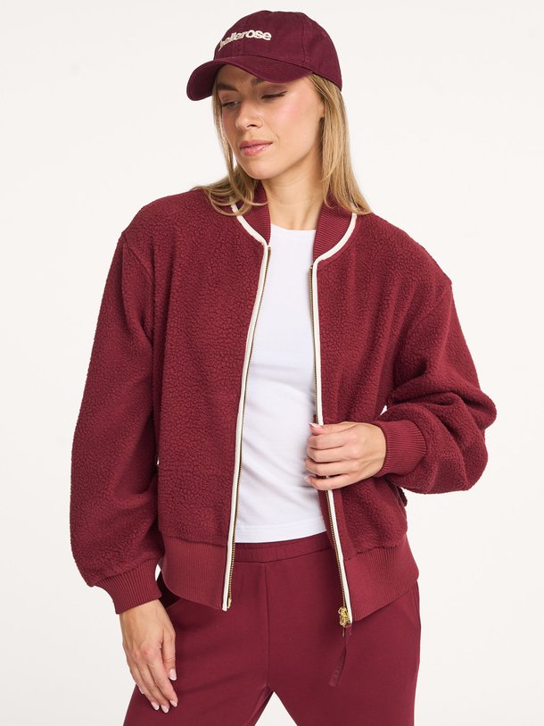 Ontdek de Hansley geweven fleece vest van Varley in de kleur bordeauxrood bij Orangebag. Op werkdagen voor 21:45 besteld, morgen in huis.