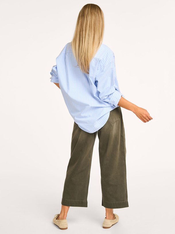 Ontdek de Katoenen blouse met gestreept dessin van Denimist in de kleur lichtblauw bij Orangebag. Op werkdagen voor 21:45 besteld, morgen in huis.