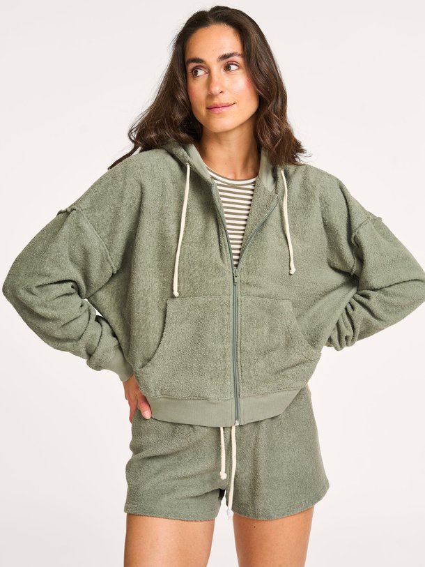 Ontdek de Bobypark katoenen badstof vest van American Vintage in de kleur grijsgroen bij Orangebag. Op werkdagen voor 21:45 besteld, morgen in huis.