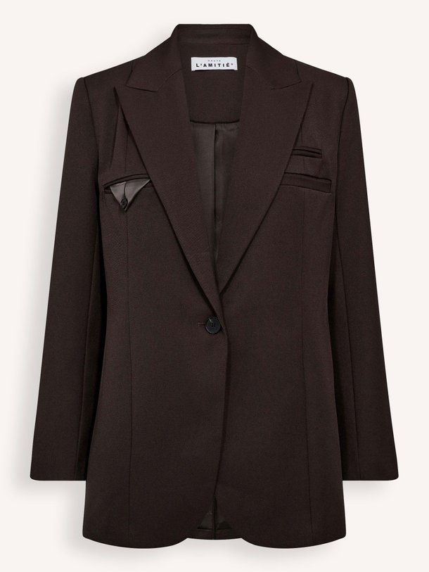 Ontdek de Premiere Single geweven blazer van Haute L'Amitié in de kleur donkerbruin bij Orangebag. Op werkdagen voor 21:45 besteld, morgen in huis.