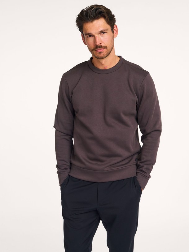 Ontdek de Yates katoenmix sweater van Wahts in de kleur donkerbruin bij Orangebag. Op werkdagen voor 21:45 besteld, morgen in huis.