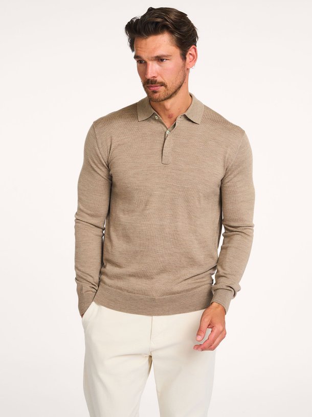 Ontdek de Hall merino wollen polo trui van Wahts in de kleur beige bij Orangebag. Op werkdagen voor 21:45 besteld, morgen in huis.