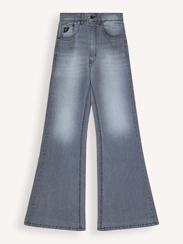 Ontdek de Palas mid waist flared jeans van Lois in de kleur grijs bij Orangebag. Op werkdagen voor 21:45 besteld, morgen in huis.