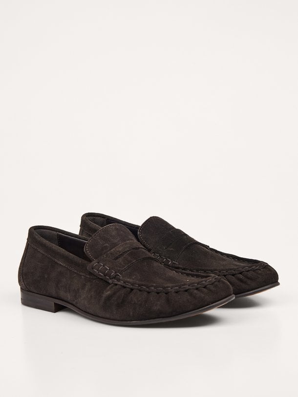 Ontdek de Penny suède loafers van Posa in de kleur donkerbruin bij Orangebag. Op werkdagen voor 21:45 besteld, morgen in huis.