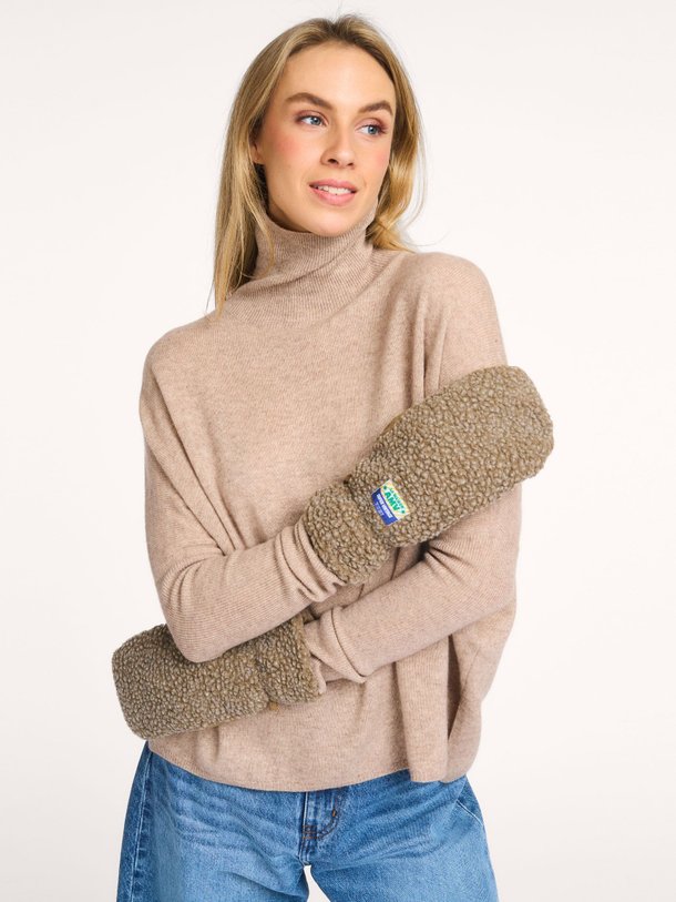 Ontdek de Hoktown teddy wanten van American Vintage in de kleur lichtbruin bij Orangebag. Op werkdagen voor 21:45 besteld, morgen in huis.